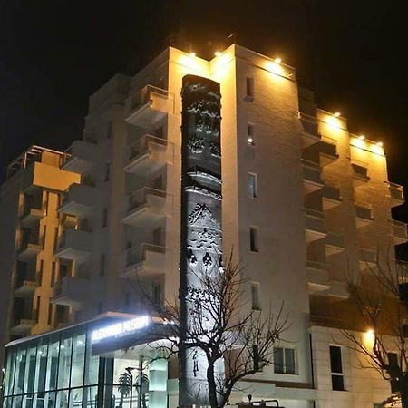 Hotel Alexander Museum Palace Пезаро Экстерьер фото