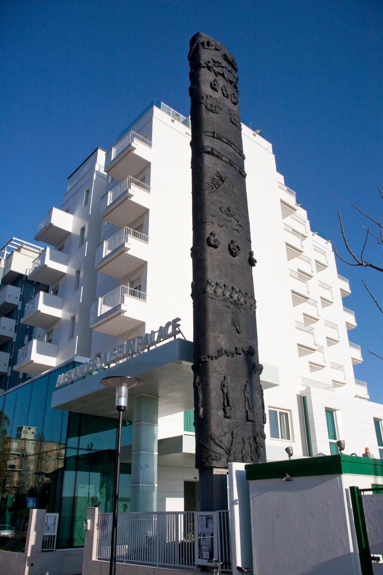 Hotel Alexander Museum Palace Пезаро Экстерьер фото