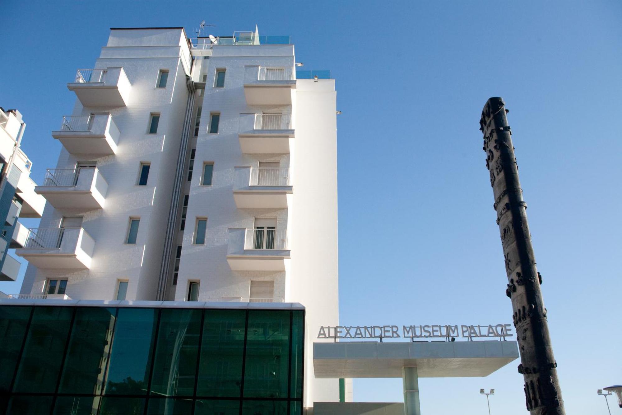 Hotel Alexander Museum Palace Пезаро Экстерьер фото